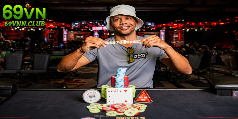 Phil Ivey là cái tên được nhắc nhiều nhất trong làng cao thủ Poker